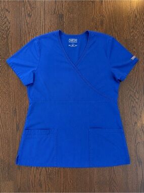Cherokee Workwear Women’s Blue Scrub Top Size L/G
